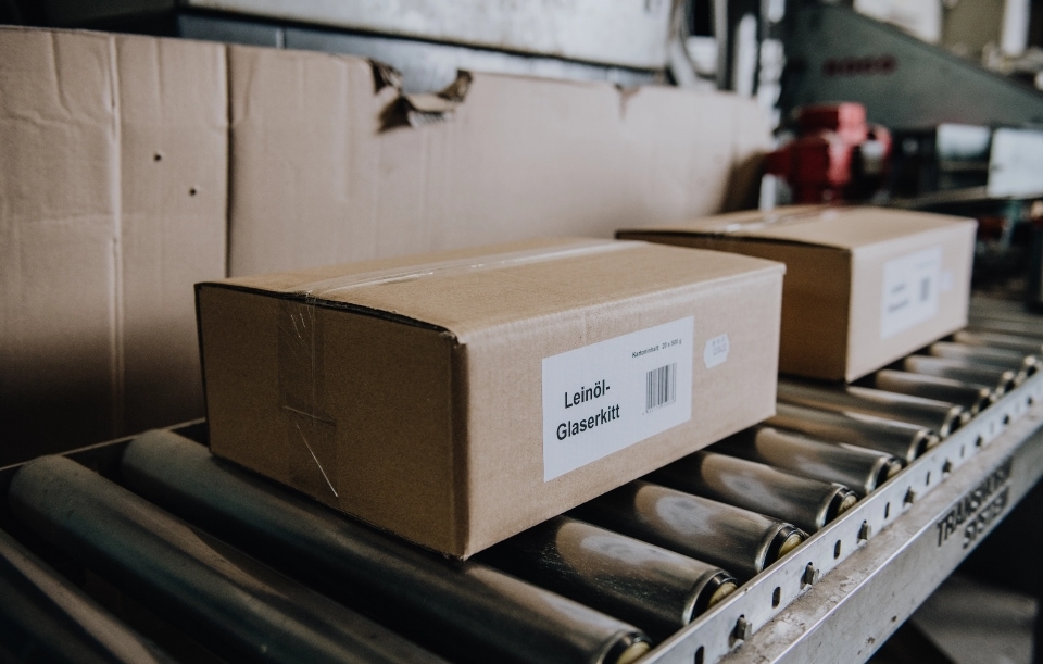 KAWO Dichtstoffe & Klebstoffe KAWO Produktion Logistik